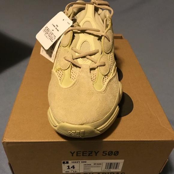 Yeezy 500 ‘Super Moon Yellow’ - Picture 3 of 5